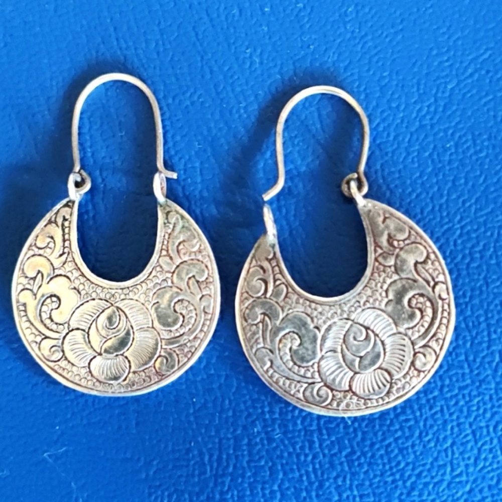 Vintage Mexican Sterling Earrings - classic style!